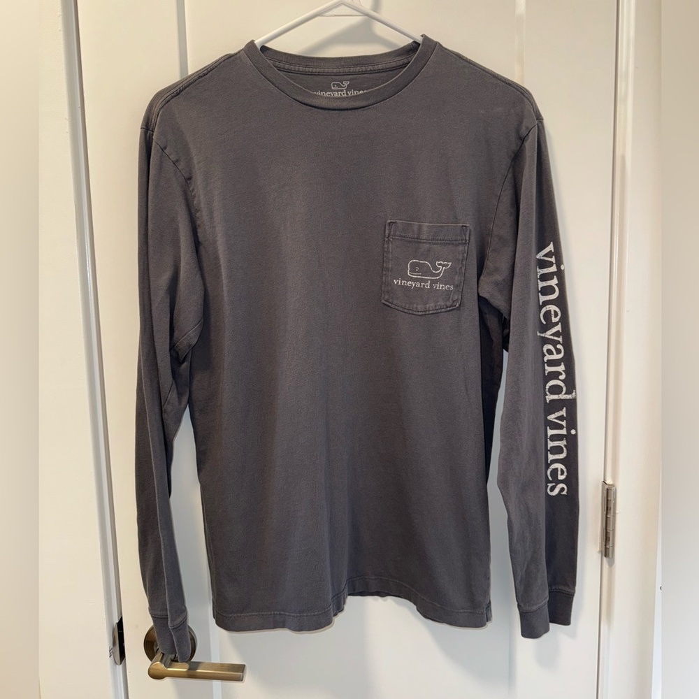 Vineyard Vines long sleeve tee - size XS